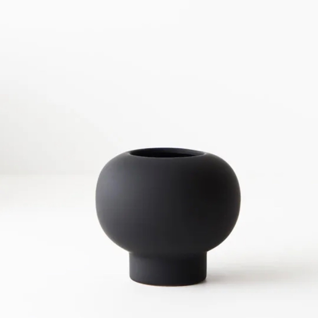 Addison Pot Black – C'estbien Collection